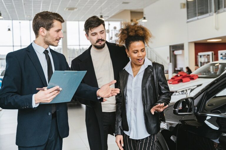 Concessionnaires automobiles : comment générer des leads sur LinkedIn ?